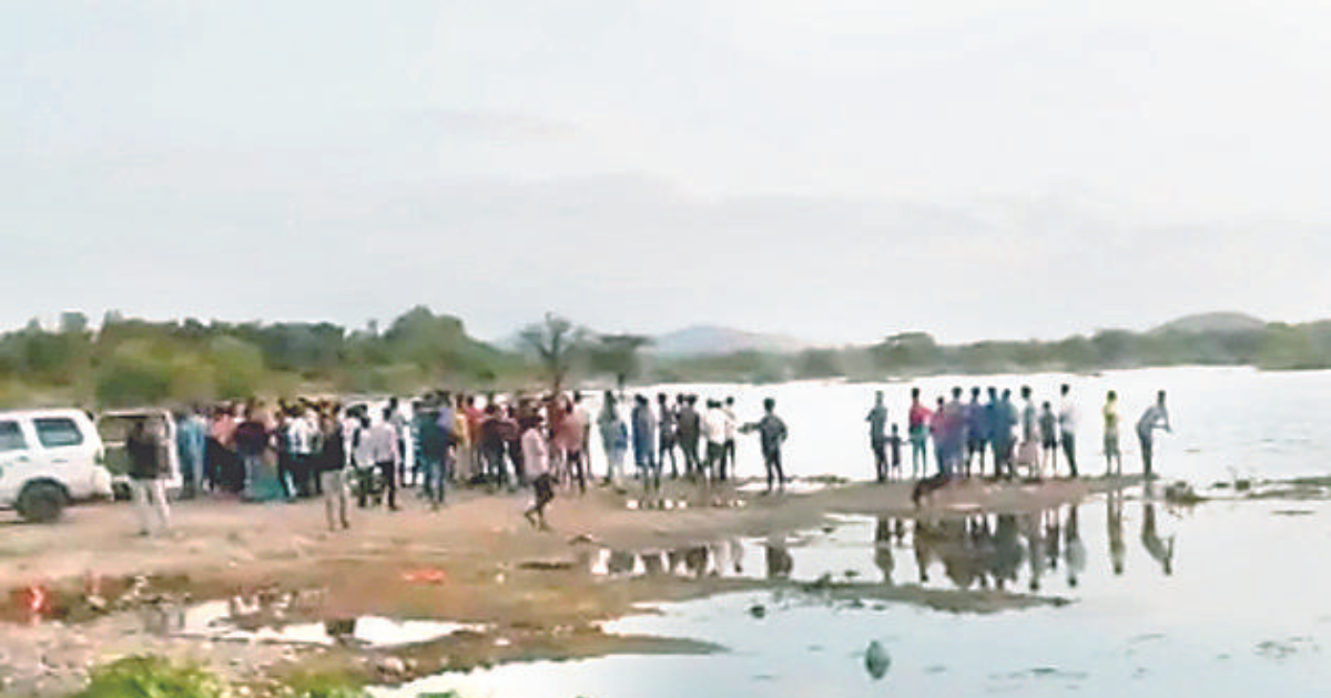 Six including four minors drown in separate incidents